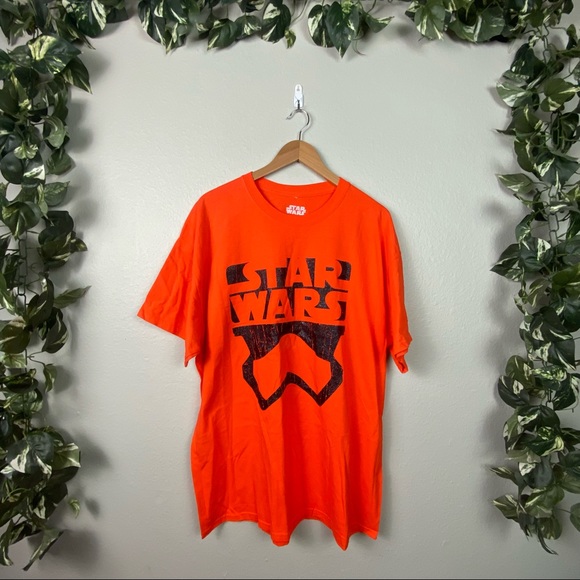 Star Wars Men’s Graphic Short Sleeve Tee Orange